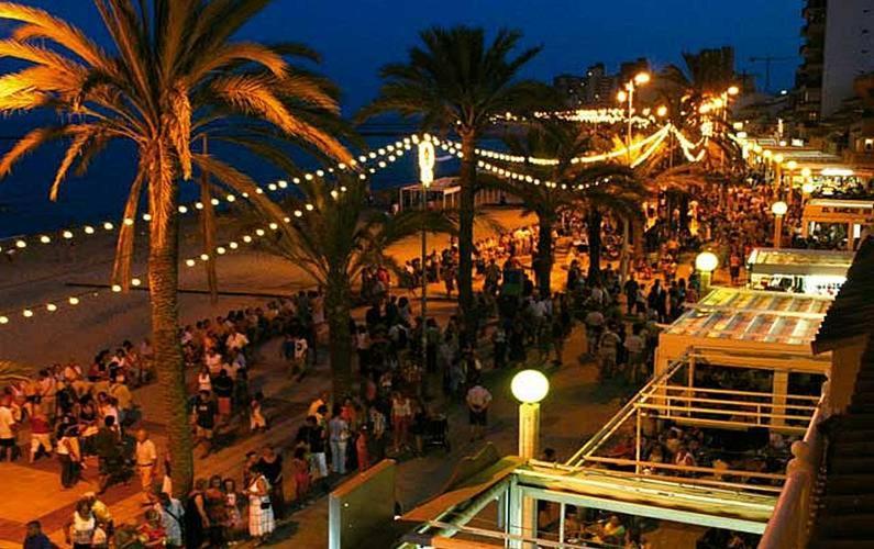 Apartamento Con Piscina Terraza Y Parking Daire El Campello Dış mekan fotoğraf